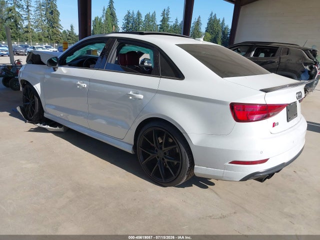 Audi S3 2.0t Premium Plus/2.0t Tech Premium Plus 2018 WAUB1GFF8J1045979 Image 3