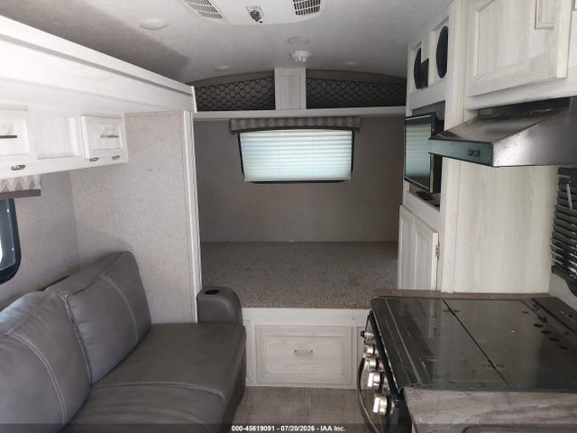 Aukcja sprzedaży 2021 Forest River Flagstaff E-pro Travel Trailer, vin: 5ZT2FSHC4M3013337, numer aukcji: 45619091