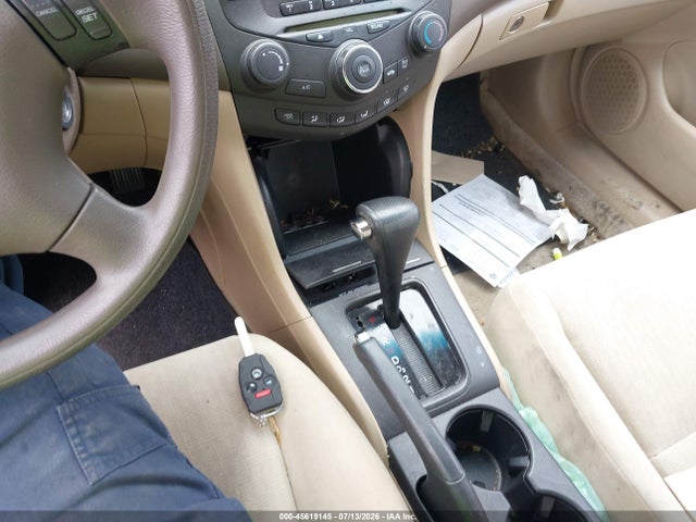 45619145 :رقم المزاد ، 1HGCM56475A011024 vin ، 2005 Honda Accord 2.4 Lx مزاد بيع