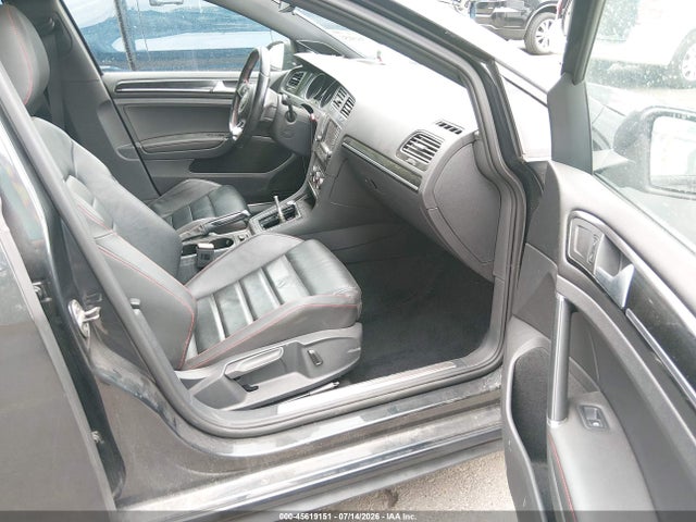 Продажа на аукционе авто 2015 Volkswagen Golf Gti 2.0t Se 4-door, vin: 3VW5T7AU7FM040649, номер лота: 45619151
