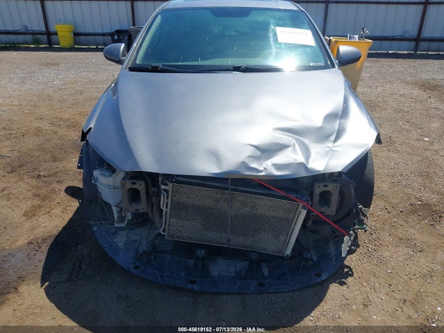 5NPD84LF7JH371680 Hyundai Elantra Value Edition