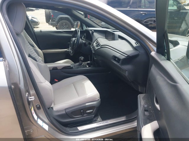 JTHU9JBH2K2015279 Lexus UX 250H