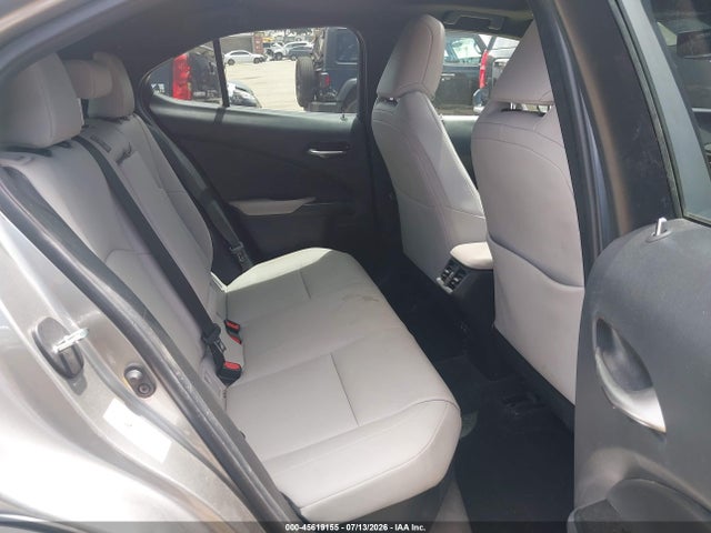 JTHU9JBH2K2015279 Lexus UX 250H