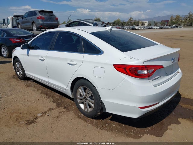 Hyundai SONATA SE 2016 5NPE24AF3GH396951 Image 3