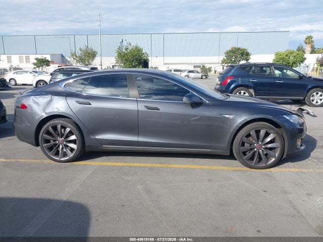 Tesla Model S 70d/85d/p85d 2015 5YJSA1H22FF087296 Image 13