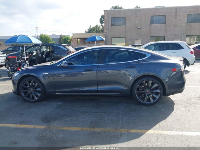 Tesla Model S 70d/85d/p85d 2015 5YJSA1H22FF087296 Image 14