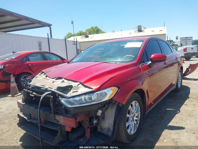 Ford FUSION S 2016 3FA6P0G76GR116067 Image 2
