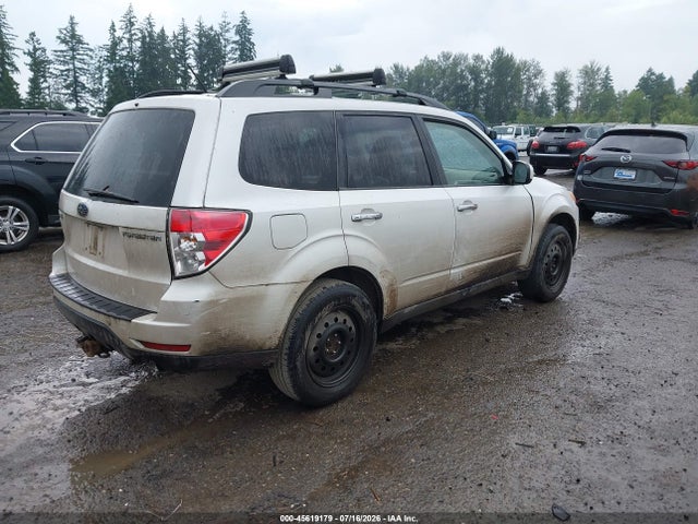 Продаж на аукціоні авто 2011 Subaru Forester 2.5x Premium, vin: JF2SHBCC4BH742748, номер лоту: 45619179