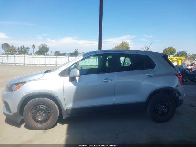 Chevrolet TRAX LS 2018 3GNCJKSB2JL199553 Image 14