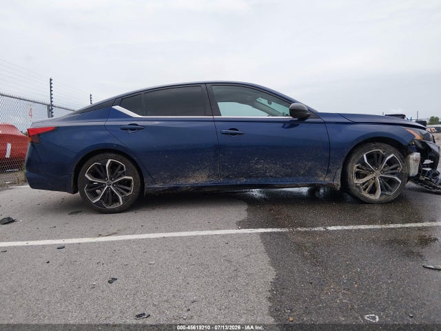 1N4BL4CV3RN300877 Nissan Altima Sr Fwd