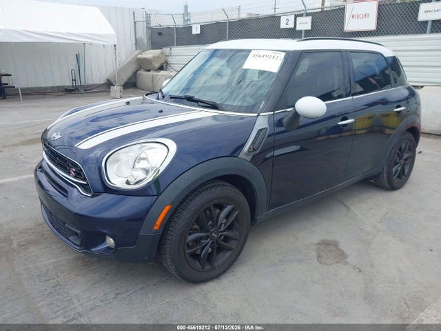 Mini Countryman Cooper S 2016 WMWZC3C51GWT07141 Image 2