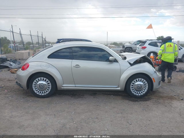 3VWJ07ATXEM664992 Volkswagen Beetle 1.8t