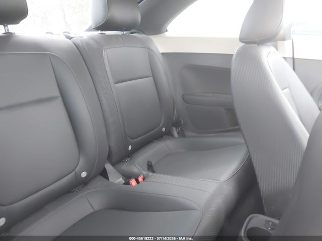 3VWJ07ATXEM664992 Volkswagen Beetle 1.8t