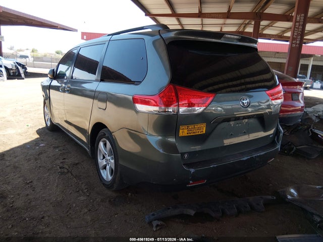 Toyota Sienna Le V6 8 Passenger 2014 5TDKK3DC0ES425716 Image 3
