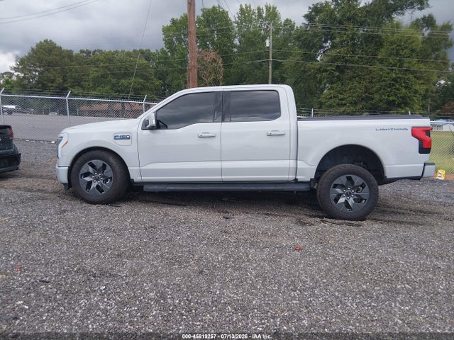 Ford F-150 Lightning Lariat 2024 1FT6W5L72RWG09972 Image 14
