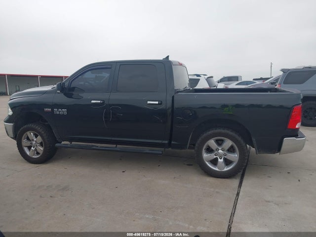 1C6RR7LT2HS641444 RAM 1500 Lone Star 4x4 5&#039;7 Box