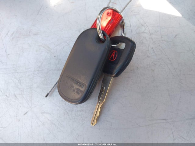 45619285 :رقم المزاد ، 19UUA5675YA045815 vin ، 2000 Acura Tl 3.2 مزاد بيع