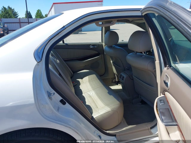 45619285 :رقم المزاد ، 19UUA5675YA045815 vin ، 2000 Acura Tl 3.2 مزاد بيع