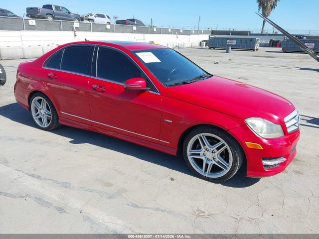 Продаж на аукціоні авто 2012 Mercedes-benz C 250 Luxury/sport, vin: WDDGF4HB9CA618836, номер лоту: 45619307