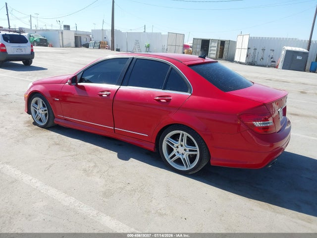 Продаж на аукціоні авто 2012 Mercedes-benz C 250 Luxury/sport, vin: WDDGF4HB9CA618836, номер лоту: 45619307