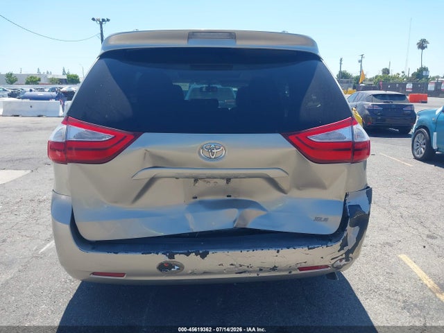 5TDYK3DC6GS721000 Toyota Sienna Xle 8 Passenger