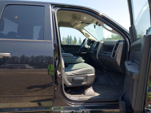 1C6RR6FG2JS322267 RAM 1500 Tradesman 4x2 6&#039;4 Box