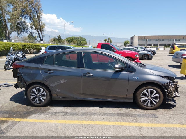 Toyota Prius Prime Plus 2018 JTDKARFP2J3097300 Image 14