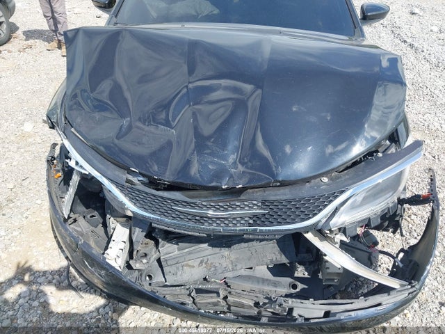Продаж на аукціоні авто 2016 Chrysler 200 Limited, vin: 1C3CCCAB5GN133666, номер лоту: 45619377