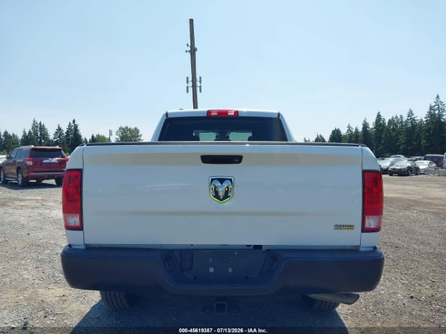 1C6RR6FG0JS322266 RAM 1500 Tradesman 4x2 6&#039;4 Box