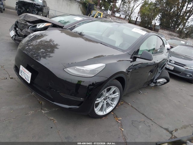 Продаж на аукціоні авто 2023 Tesla Model Y Awd/long Range Dual Motor All-wheel Drive, vin: 7SAYGAEE2PF646437, номер лоту: 45619402