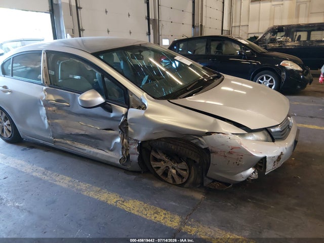 Продажа на аукционе авто 2012 Honda Civic Lx, vin: 2HGFB2F57CH608201, номер лота: 45619442