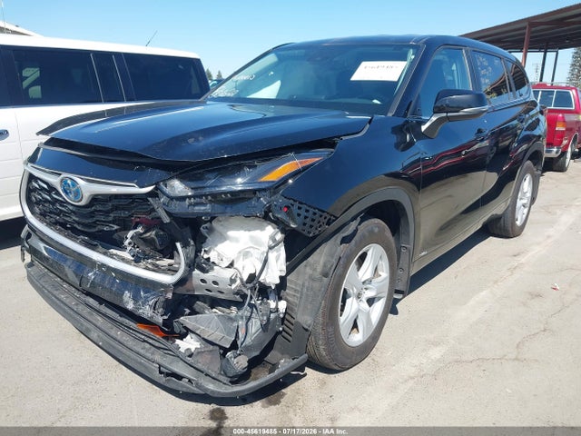Toyota Highlander Hybrid Le 2023 5TDBBRCH9PS587329 Image 2