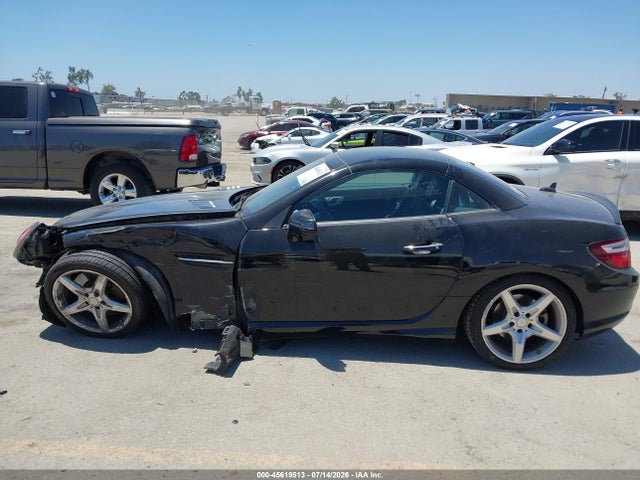 45619513 :رقم المزاد ، WDDPK3JA2GF124737 vin ، 2016 Mercedes-benz Slk 300 مزاد بيع