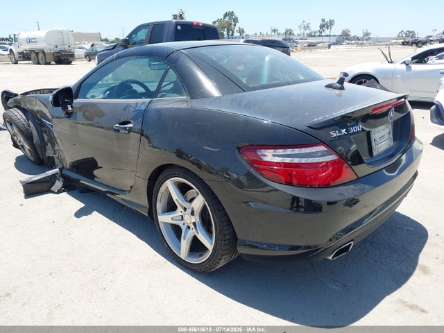 45619513 :رقم المزاد ، WDDPK3JA2GF124737 vin ، 2016 Mercedes-benz Slk 300 مزاد بيع