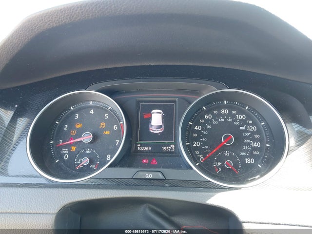 Продажа на аукционе авто 2015 Volkswagen Golf Gti 2.0t S 2-door, vin: 3VWYT7AU5FM051288, номер лота: 45619573