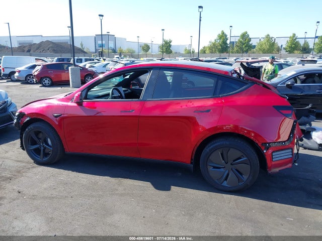 7SAYGDED7TF645111 Tesla Model Y Premium Rear-wheel Drive/rear-wheel Drive