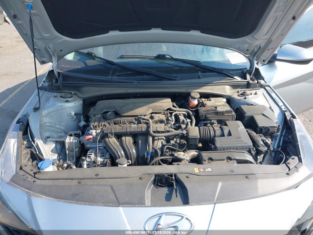 5NPLM4AG5PH109894 Hyundai ELANTRA SEL