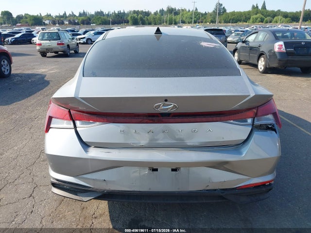 5NPLM4AG5PH109894 Hyundai ELANTRA SEL