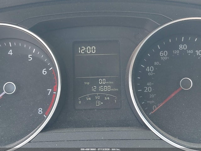 3VWDB7AJ9JM210815 Volkswagen Jetta 1.4t Se/1.4t Wolfsburg Edition