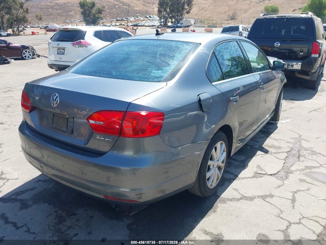 2013 Volkswagen Jetta 2.5l Se მანქანა იყიდება აუქციონზე, vin: 3VWDP7AJ4DM318734, აუქციონის ნომერი: 45619738