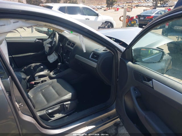 2013 Volkswagen Jetta 2.5l Se მანქანა იყიდება აუქციონზე, vin: 3VWDP7AJ4DM318734, აუქციონის ნომერი: 45619738