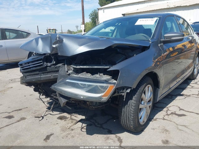 2013 Volkswagen Jetta 2.5l Se მანქანა იყიდება აუქციონზე, vin: 3VWDP7AJ4DM318734, აუქციონის ნომერი: 45619738