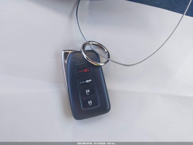 JTHBA1D25J5062018 Lexus IS 300