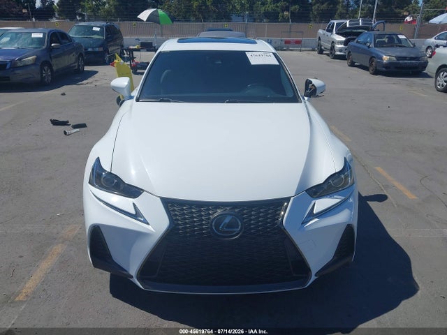 Lexus IS 300 2018 JTHBA1D25J5062018 Image 12