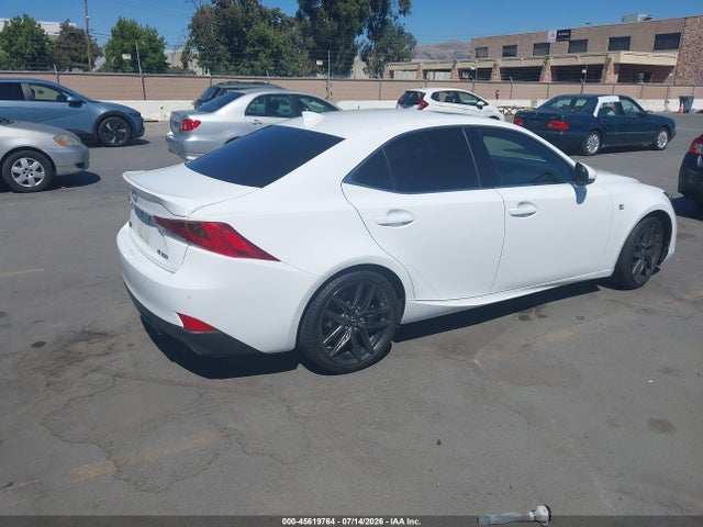 Lexus IS 300 2018 JTHBA1D25J5062018 Image 4