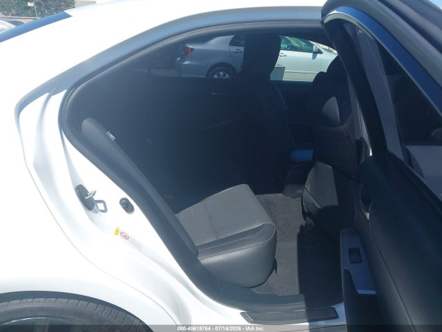 JTHBA1D25J5062018 Lexus IS 300