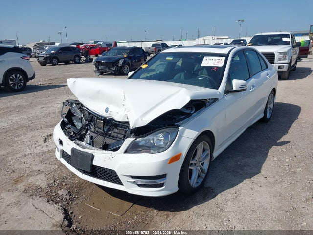 Aukcja sprzedaży 2014 Mercedes-benz C 250 Sport, vin: WDDGF4HB2EG231321, numer aukcji: 45619793