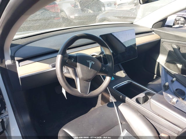 45619808 :رقم المزاد ، 5YJ3E1EA9MF929701 vin ، 2021 Tesla Model 3 Standard Range Plus Rear-wheel Drive مزاد بيع
