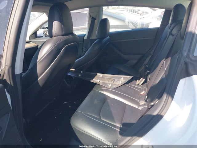 45619808 :رقم المزاد ، 5YJ3E1EA9MF929701 vin ، 2021 Tesla Model 3 Standard Range Plus Rear-wheel Drive مزاد بيع