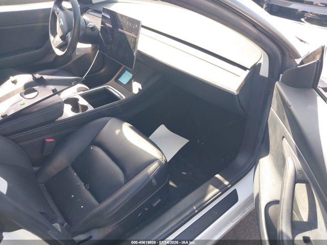 45619808 :رقم المزاد ، 5YJ3E1EA9MF929701 vin ، 2021 Tesla Model 3 Standard Range Plus Rear-wheel Drive مزاد بيع